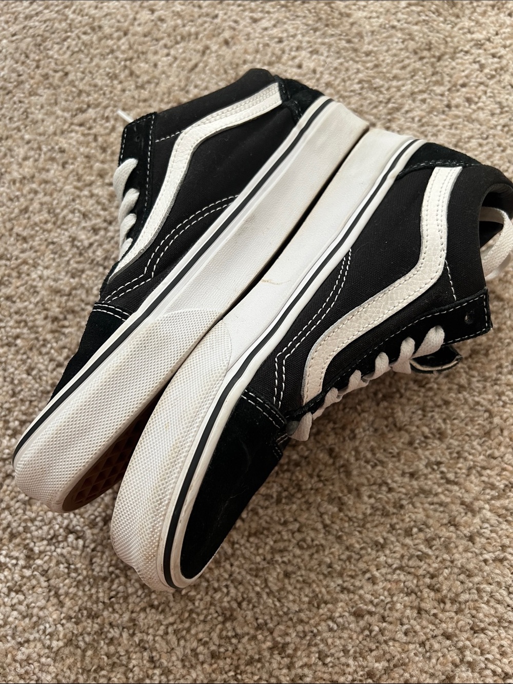 Vans Classic Black and White shoes - Picture 8 of 8